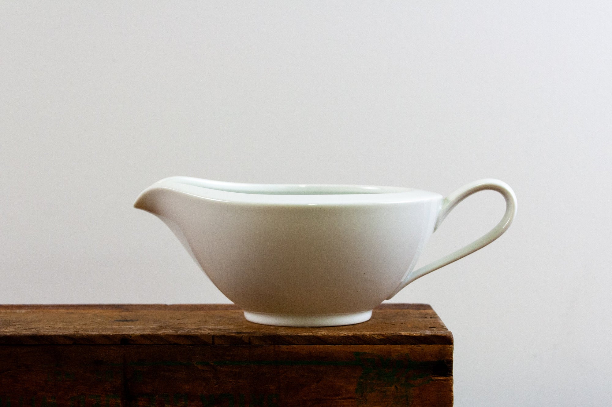 Noritake Savoy White Creamer