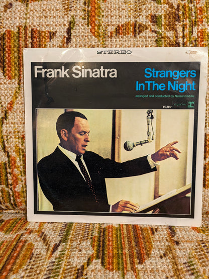 Strangers in the Night - Frank Sinatra