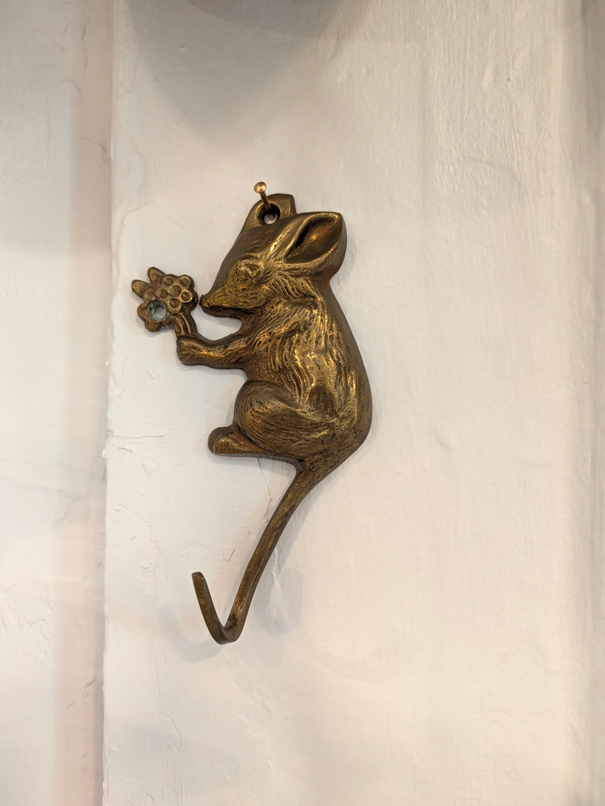 Mouse with Bouquet Wall Hook